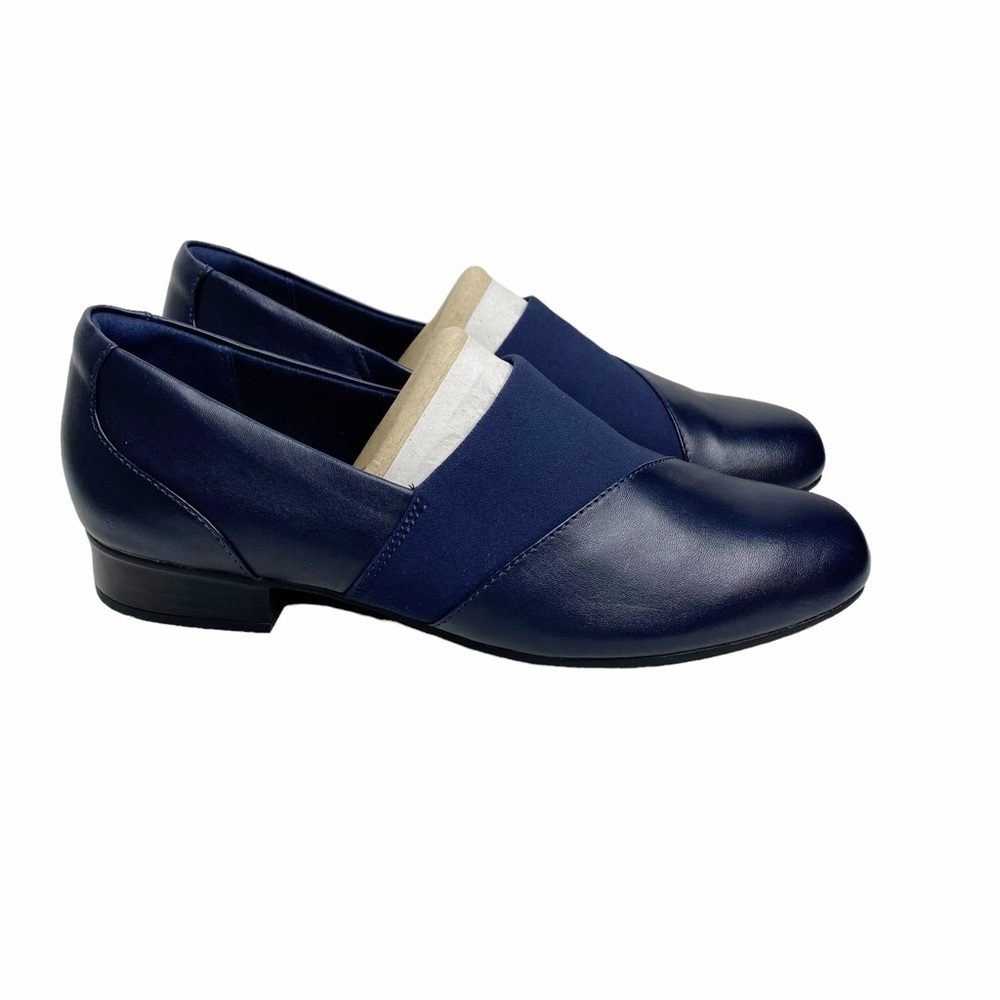 Clarks Juliet Gem Slip-On Shoe‎ in Navy Leather 9.5